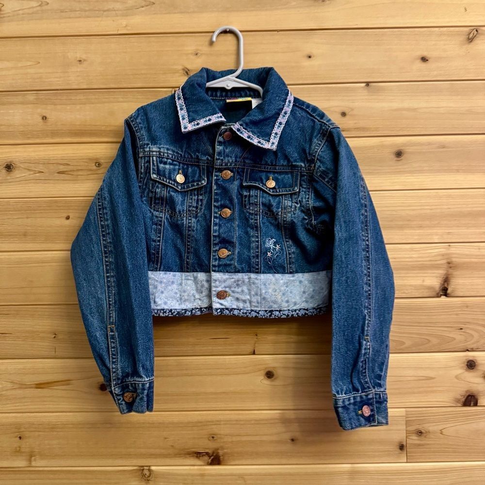 Vintage Disney Winnie The Pooh Size 6 Floral Embroidered Denim Jean Jacket